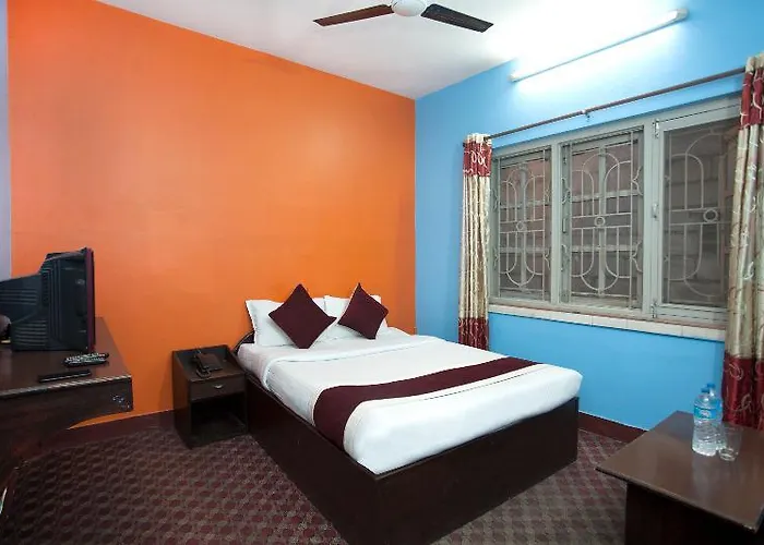Oyo 381 Hotel Pashupati Plaza