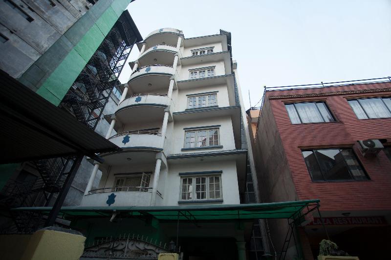 होटल Oyo 381 Pashupati Plaza